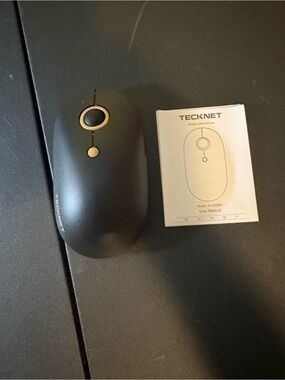 Wireless Silent Mouse in Black with Gold Accents